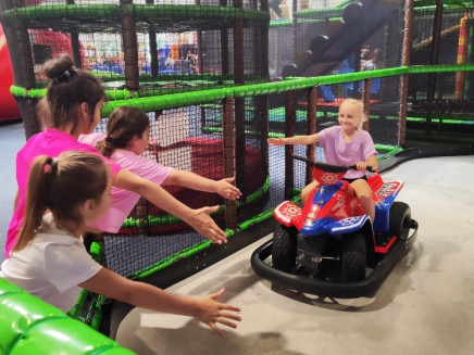 c7ed89c5-2745-4f38-9e45-cff1e310c6af