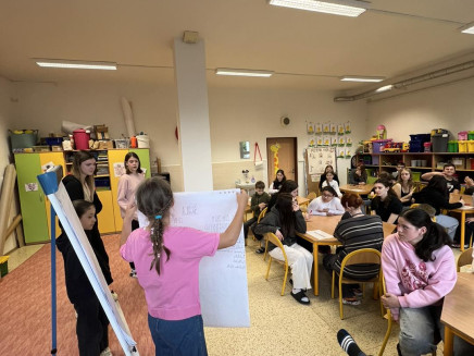 433967584_122179992164008251_6140184281533429341_n