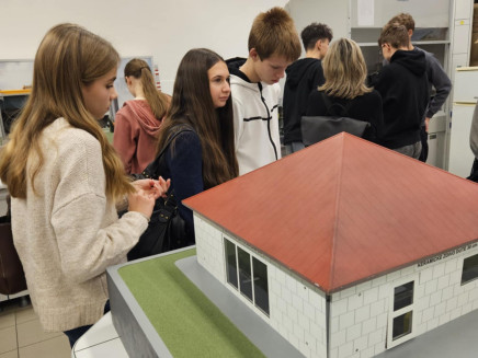 2ddb51cd-17ca-4211-92c0-f1b9edb73194