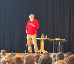 "Raději nezačínat" s investigativním novinářem Josefem Klímou