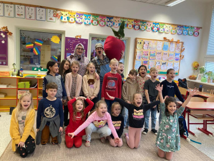 432377063_122174330522008251_8746574061092819125_n