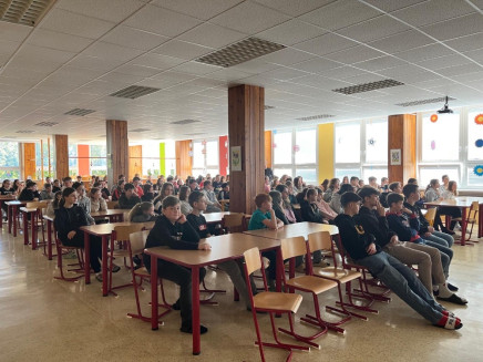 61fbdf15-4261-4af4-ae2d-129d834416fa