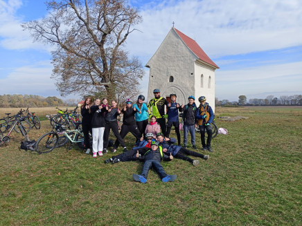 569690897_122286923816008251_1813552976540631476_n