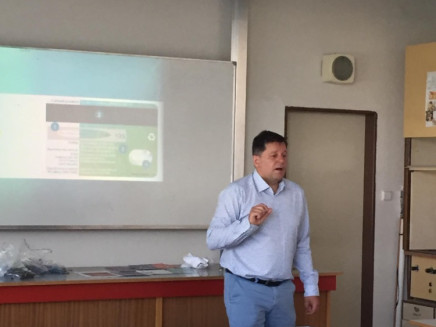 received_1315880485679790