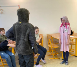 Páťáci hrají divadlo