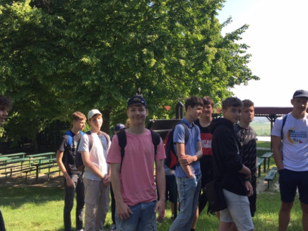 received_569649111908099