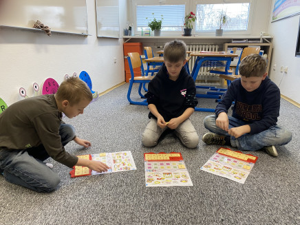 CE26EA51-F975-437A-A016-BBE3CD844FA2