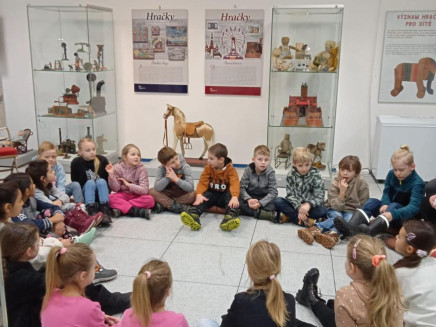 422878111_122165315036008251_7689037310483113949_n