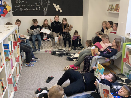 91C46C78-4CEB-4668-81DC-2B85B93E9651