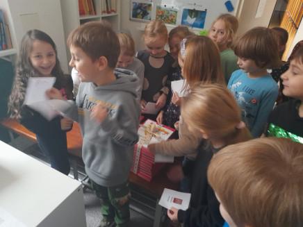 d8e63807-84e6-4670-8ab0-302c2e229eb0